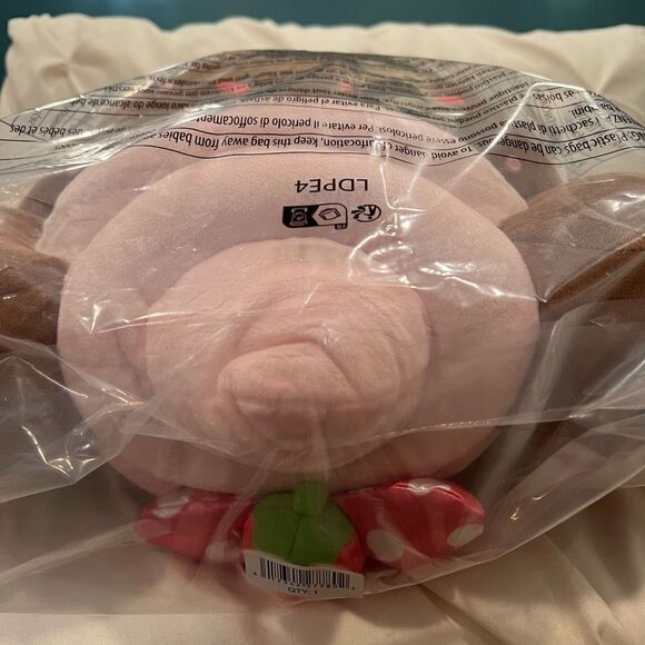 Disney Minnie Mouse Strawberry Cupcake Munchlings Scented Plush Treats 16” NWT - Picture 8 of 9